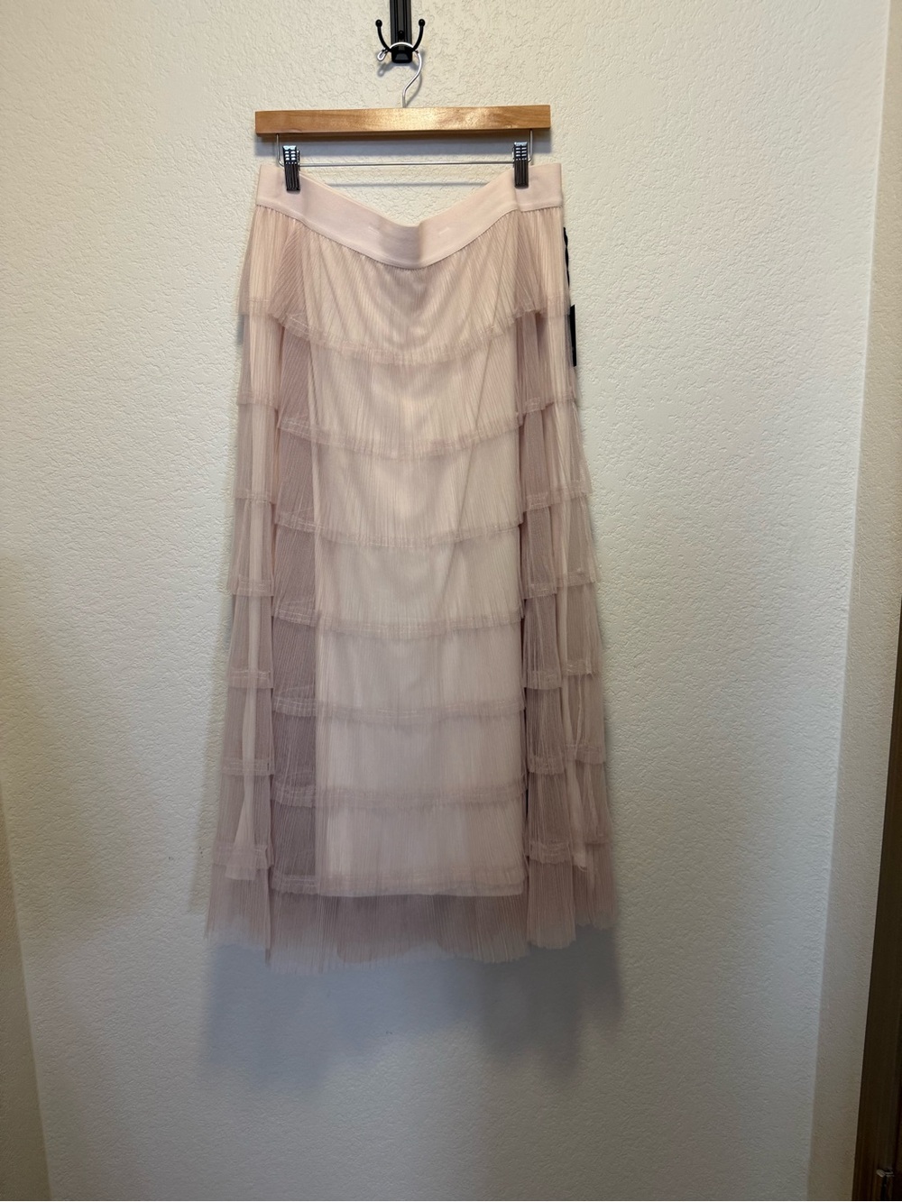 Simply Vera Tiered Tulle Maxi Skirt in Blush Pink